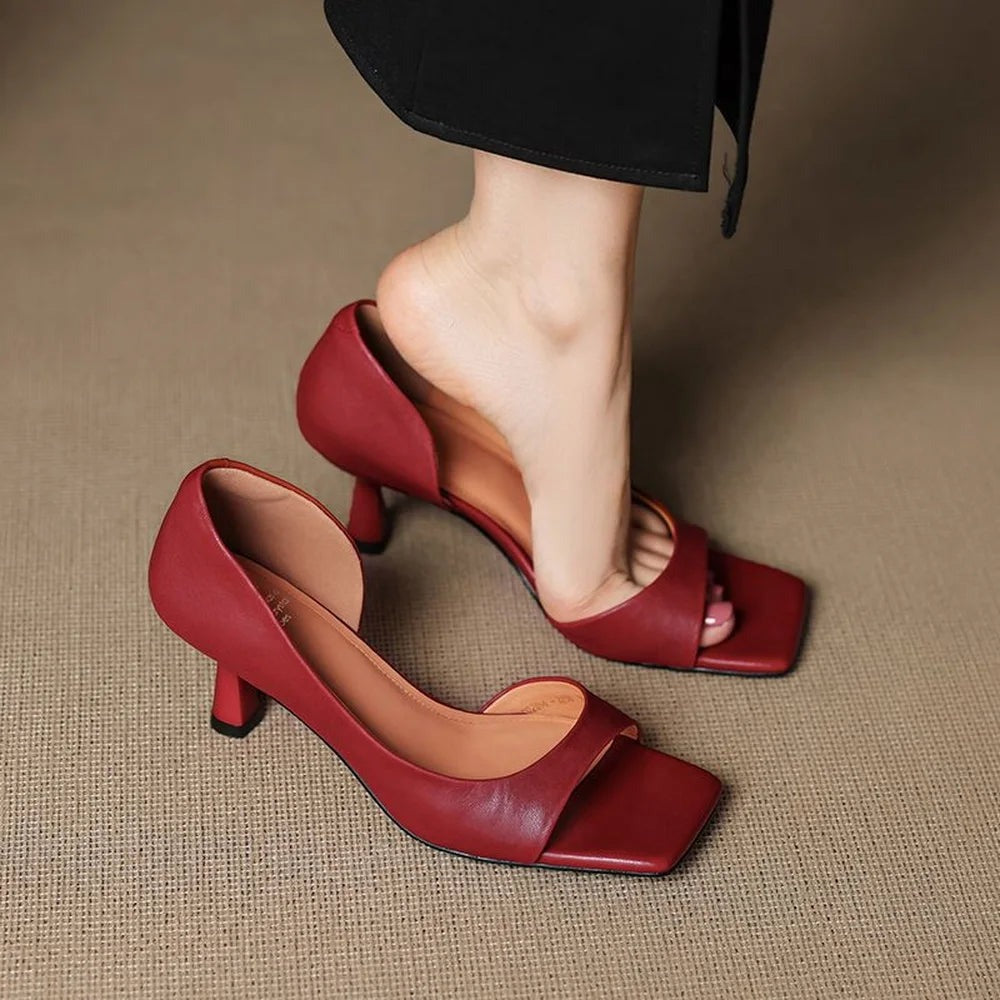 SANDALES EN CUIR VALENTI