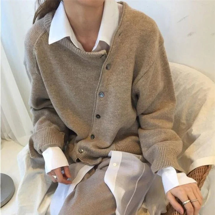 CARDIGAN EN CACHEMIRE AVEC DÉTAILS BOUTONS